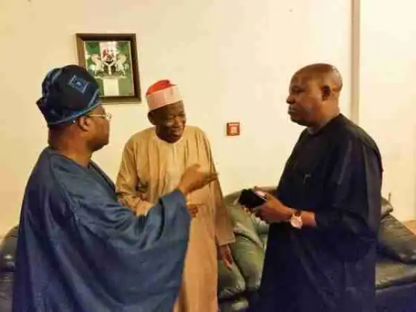 Six Governors Depart Abuja For London On Presidential Jet To Visit Buhari [photos]